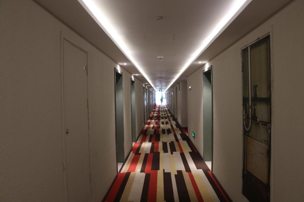 Ibis Chengdu Sm Square Hotell Eksteriør bilde